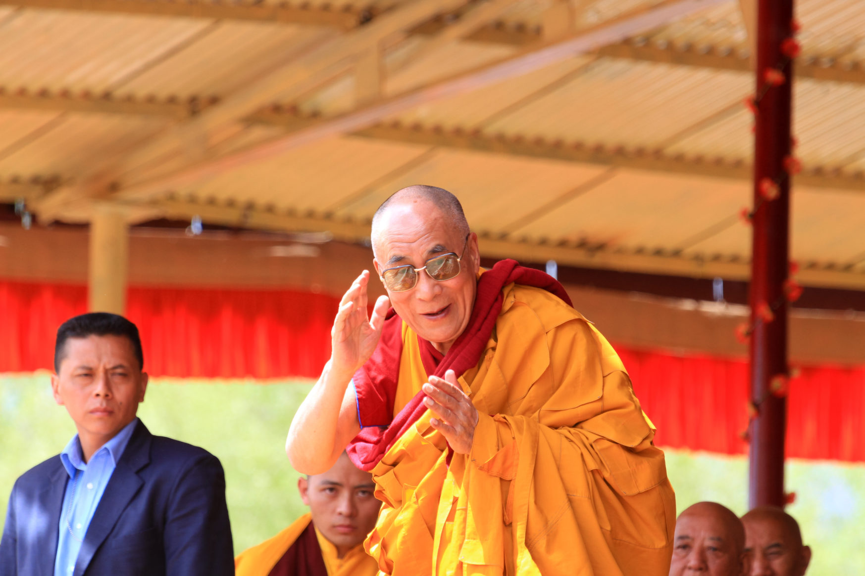 Dalai Lama mit Album in den Charts