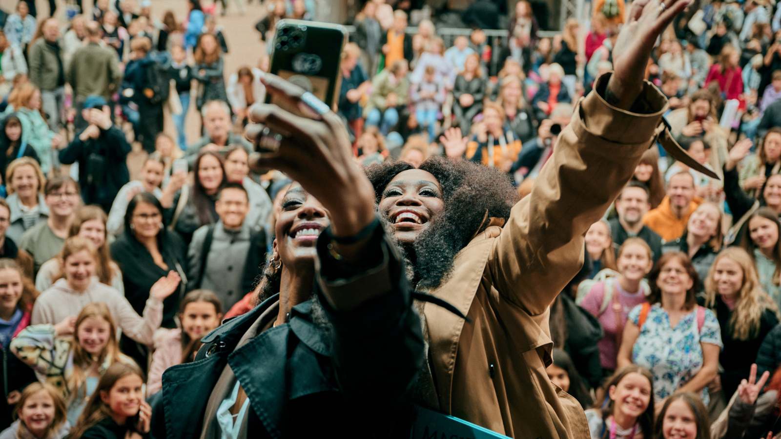 75. Frankfurter Buchmesse zieht Besucher aus aller Welt an