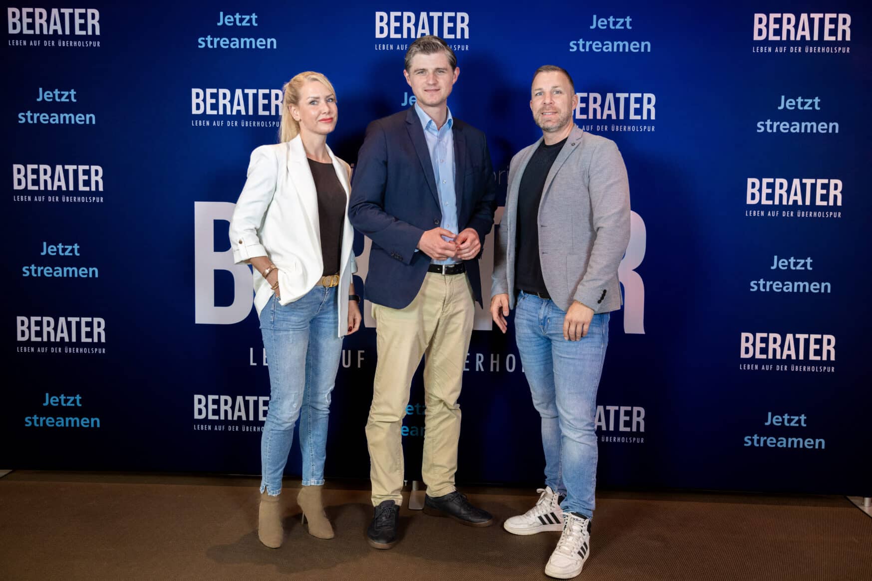 Julien Backhaus mit Frederic Linke und Tanja Sauer auf der Berater Leben auf der Überholspur 3 Premiere