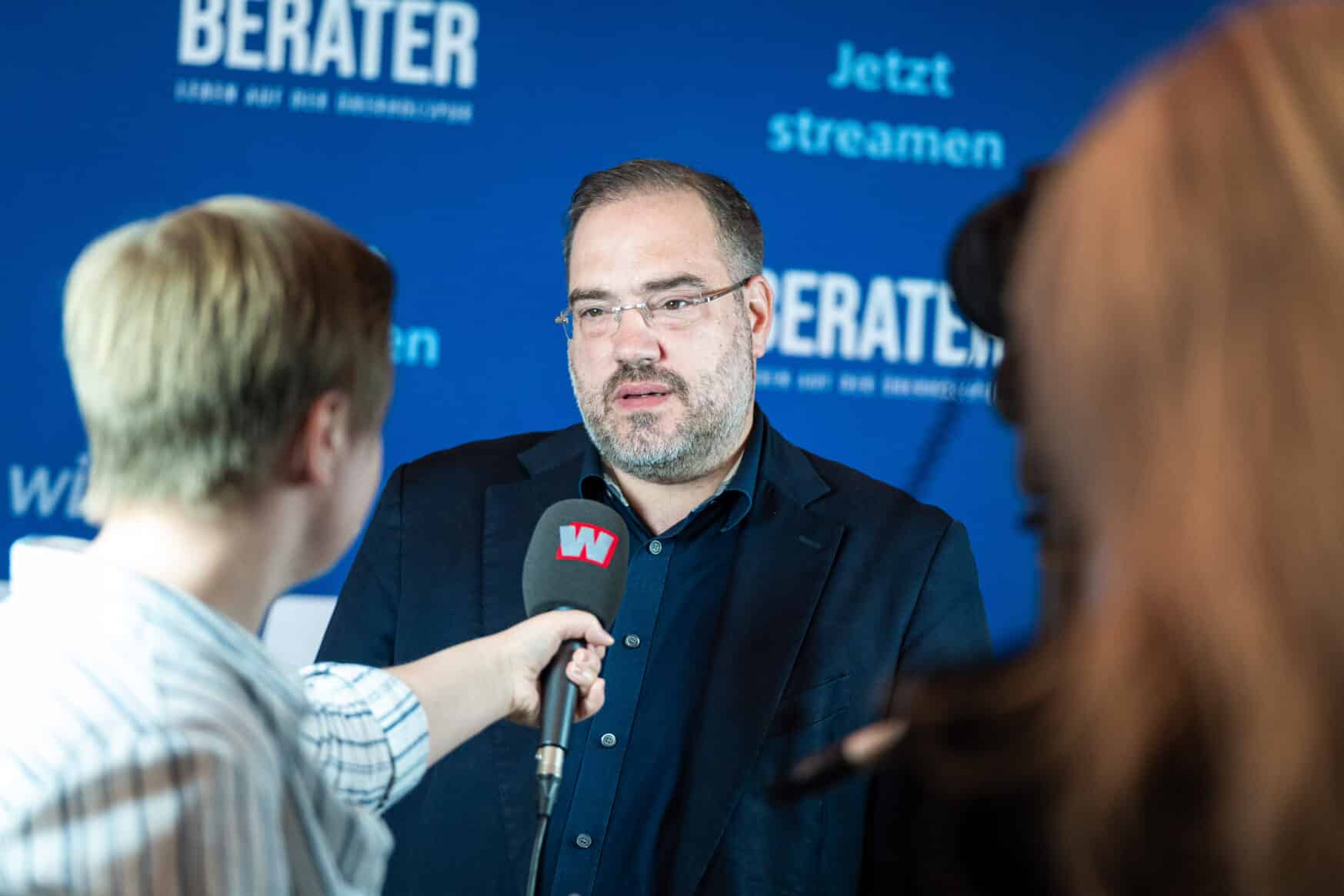 Orkan Kuyas auf der Berater Leben auf der Überholspur 3 Premiere