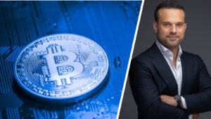 Bitcoin (Links), Ferhat Kacmaz (rechts)