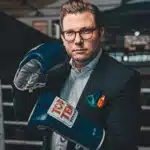 Bernhard Stefan Müller mit Boxhandschuhen