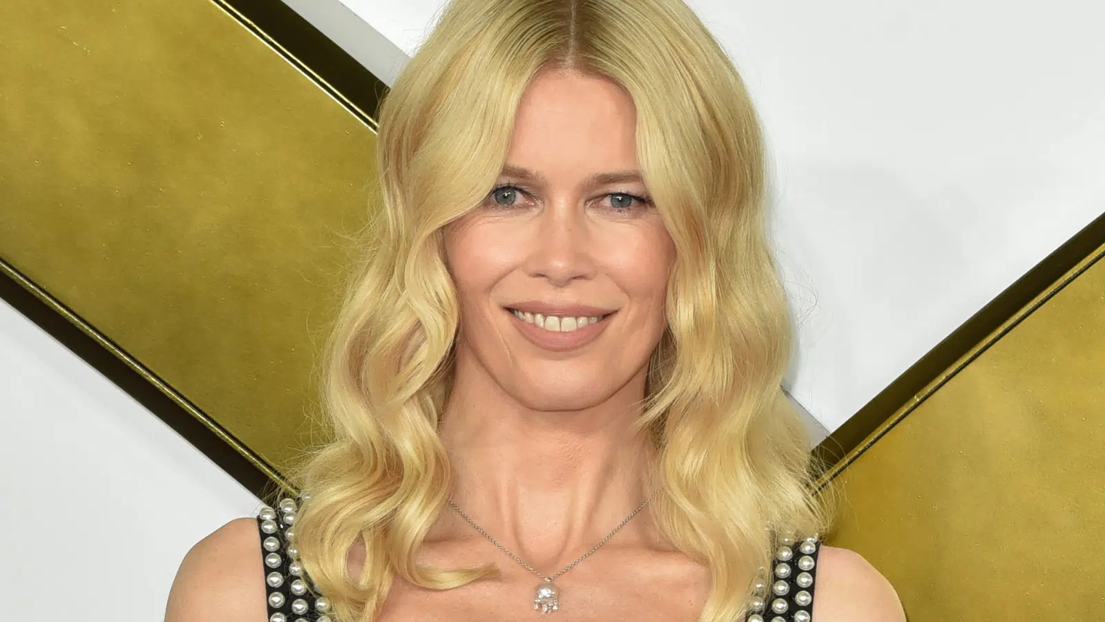 Claudia Schiffer: Ein halbes Jahrhundert Eleganz und längst eine Marke für sich
