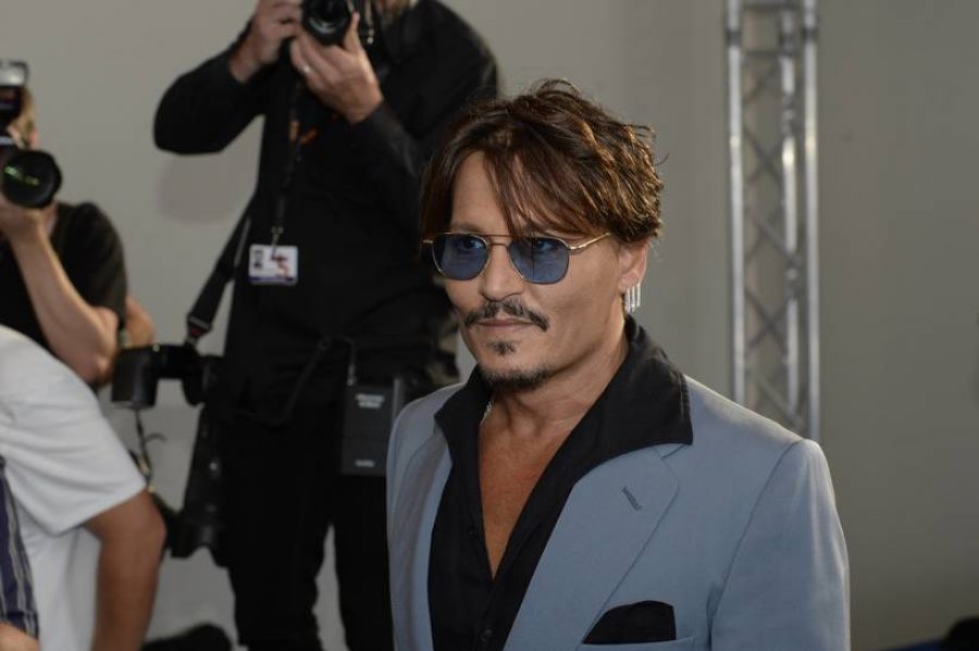 Johnny Depp Nachdenken macht unglücklich ERFOLG Magazin Master of Desaster